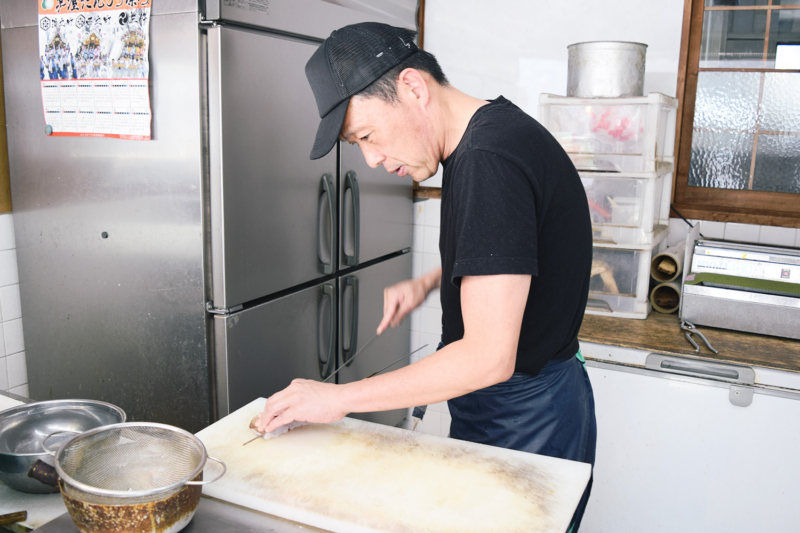 レンタルキッチンのこと書いて。魚屋のことは別にええから。